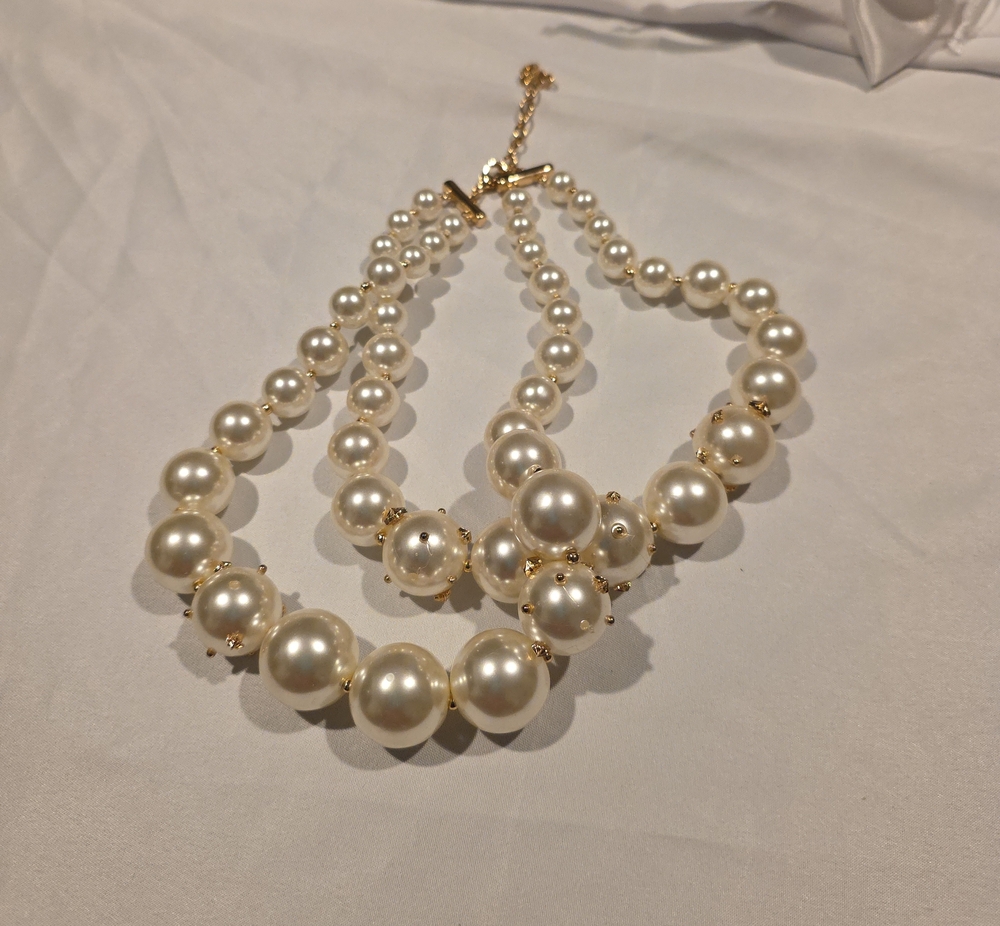Source Unknown Pearl Statement Necklace with Gold Accents